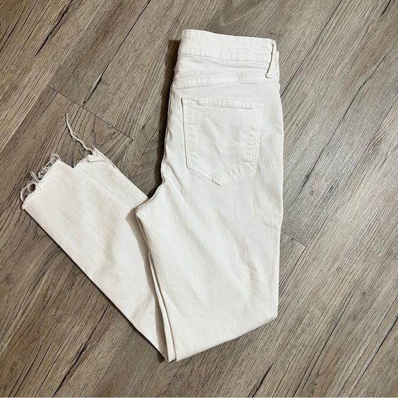 🔥SALE - Any 4 for $20. Old Navy Jeans - Picture 7 of 8